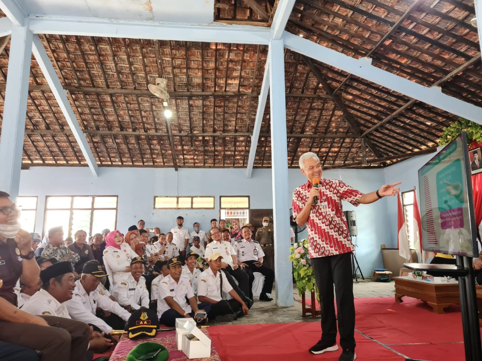 Tuntaskan Kemiskinan Ekstrem, Gubernur Minta Kades Beri Data Warga yang Butuh Penanganan