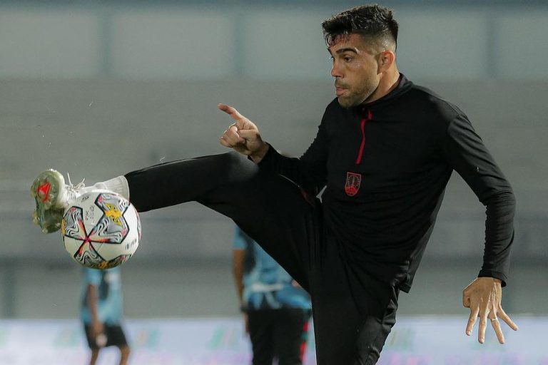 Fabiano Beltrame pada sesi latihan Persis Solo. (Foto: Dok Media Persis)