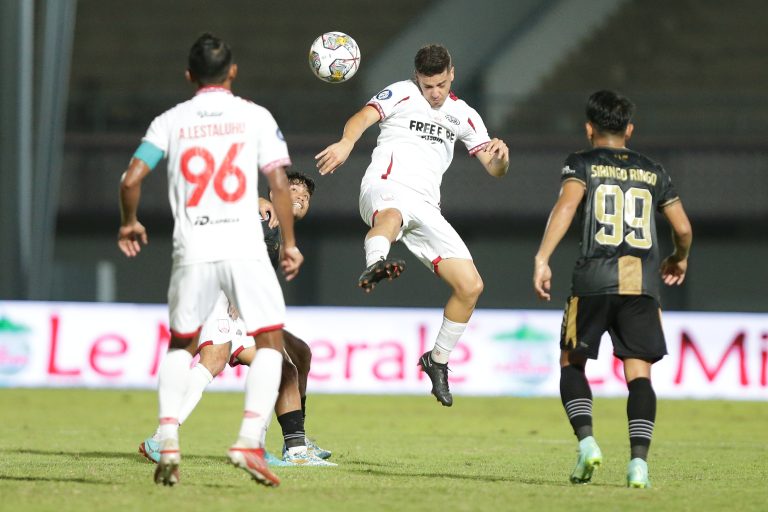 Laga Persis Solo versus Dewa United FC di pekan ke-18 BRI Liga 1 2022/2023. (Dok Media Persis Solo)