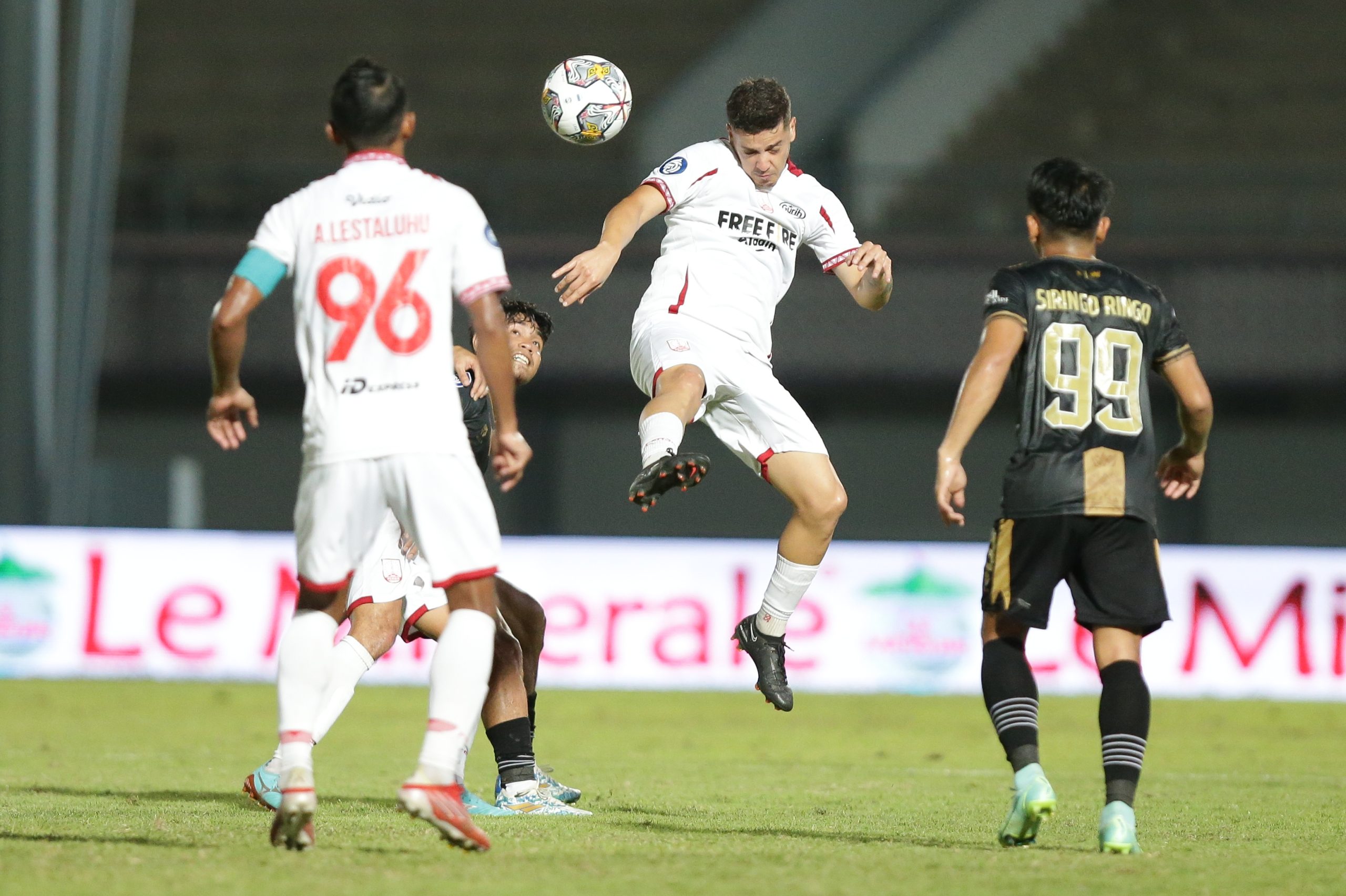 Laga Persis Solo versus Dewa United FC di pekan ke-18 BRI Liga 1 2022/2023. (Dok Media Persis Solo)