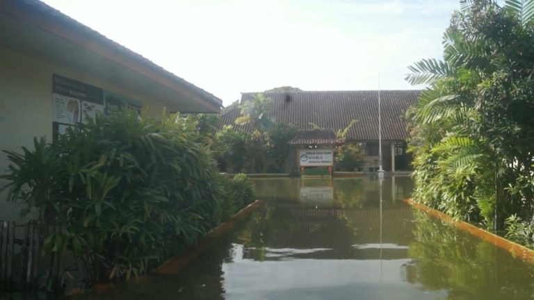 Luapan Sungai Lusi Rendam Sekolah Dasar di Desa Getas Rejo, Siswa Diliburkan