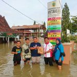 Melalui Karang Taruna Wira Rahagi, Warga Tunjungrejo bantu Warga Terdampak Banjir