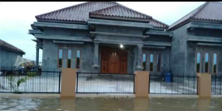 Curah Hujan Mulai Berkurang, Pengungsi Banjir Malah Bertambah