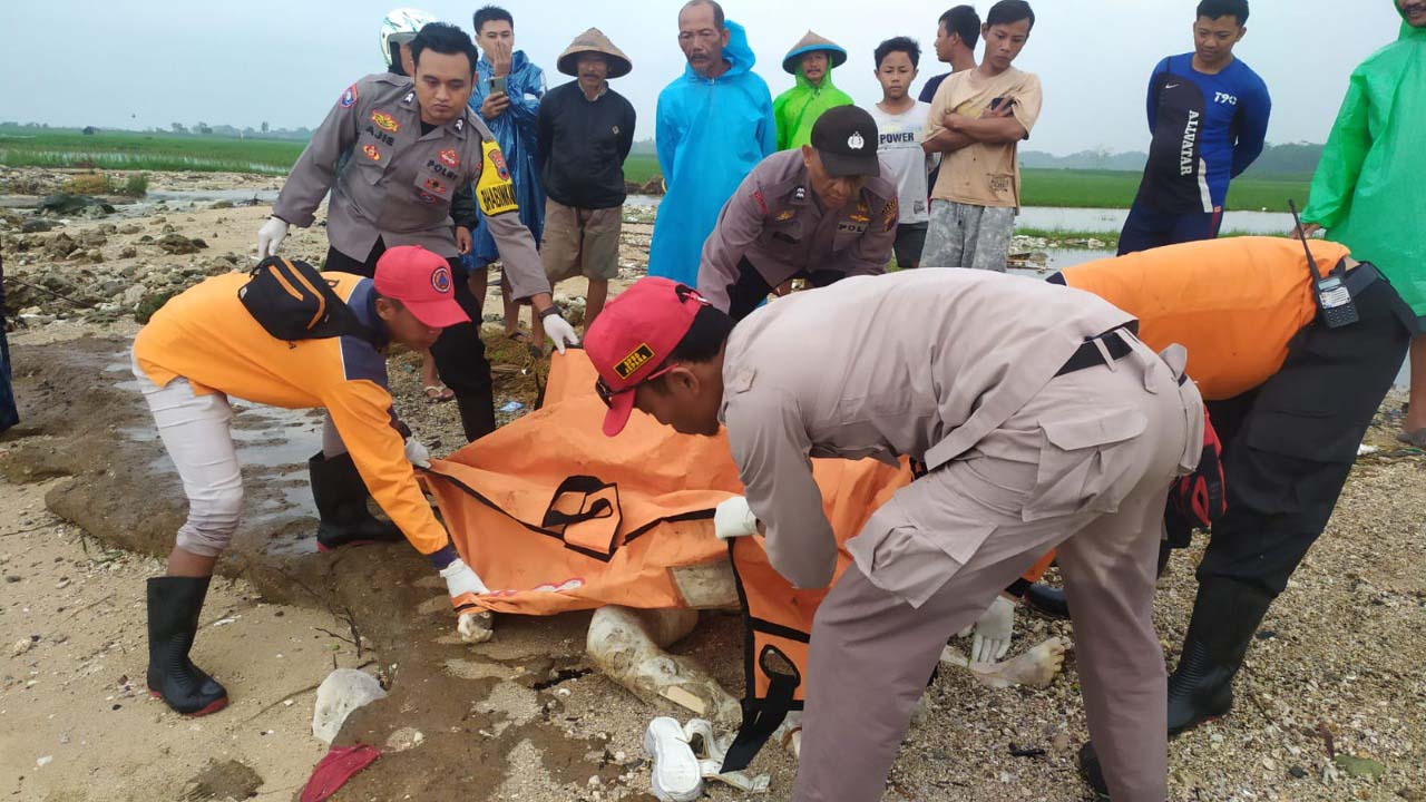 Nelayan Demak Ditemukan Tak Bernyawa di Pantai Pailus Jepara