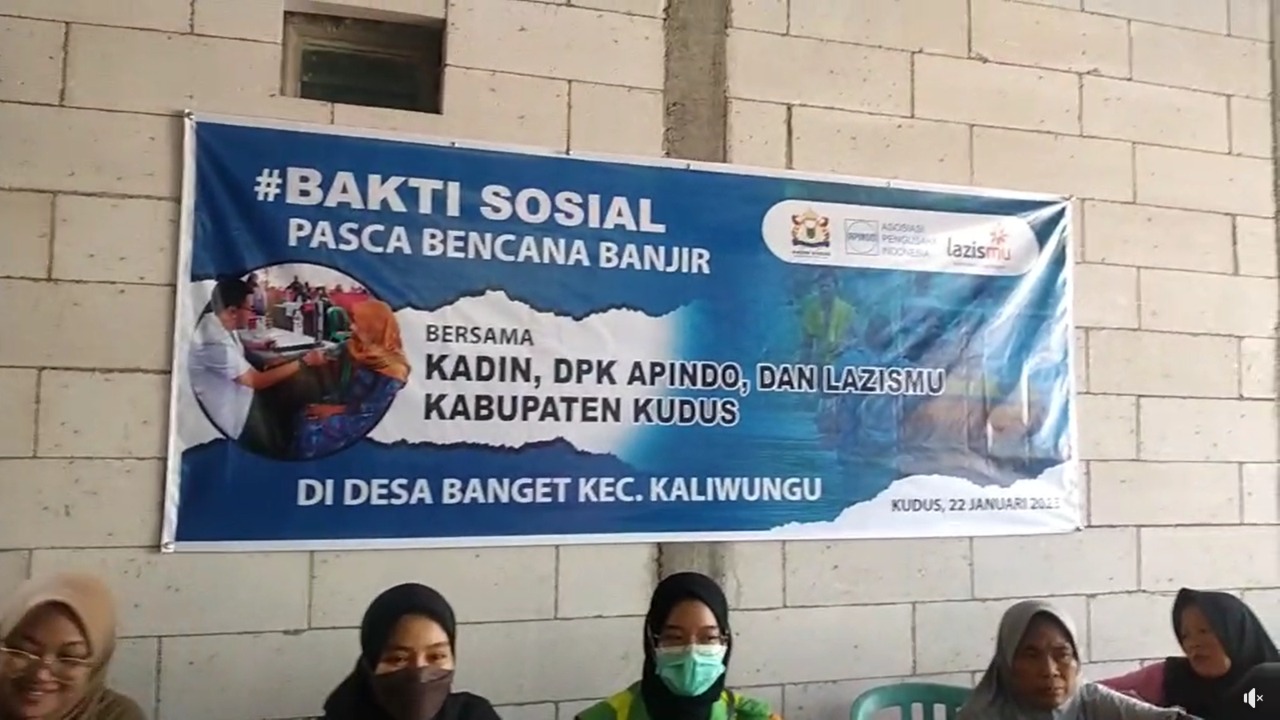 Kadin Bersama Aspindo dan Lazismu Kudus Gelar Baksos Pasca Bencana Banjir