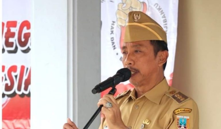 Bupati Rembang Minta DPUTaru Segera Atasi Jalan Berlubang