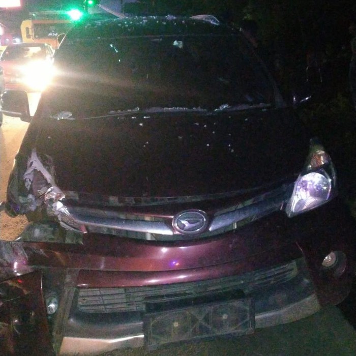 Bus Oleng, Seruduk Dua Mobil di Jalan Pantura Kudus-Pati