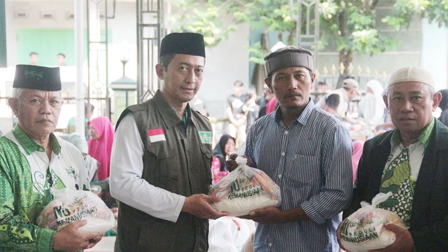 LAZISNU Kudus Salurkan Ribuan Paket Sembako kepada Korban Banjir