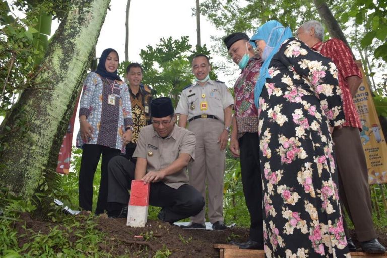 Canangkan Gemapatas, Bupati Ajak Masyarakat Pasang Tanda Batas