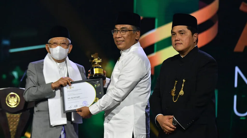 Berdedikasi Majukan NU, Wapres Terima Penghargaan sebagai Tokoh Pejuang NU