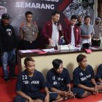 Tak Terima Digeber, Empat Pemuda Hajar Karyawan Cuci Mobil di Semarang