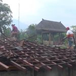 Angin Kencang Rusak Balkondes dan Sejumlah Rumah Warga