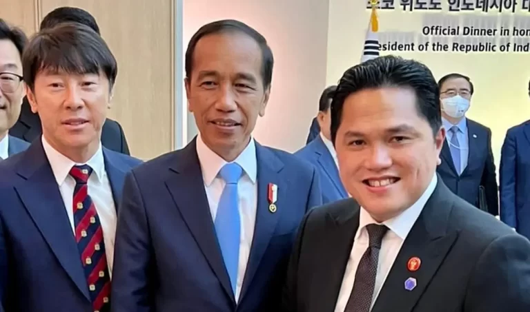 Tak Masalah Menterinya Rangkap Jabatan di PSSI, Jokowi: Harus Bisa Bagi Prioritas