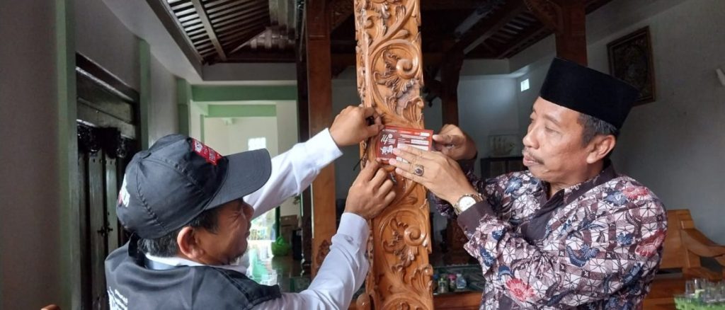 Pantarlih Mulai Bertugas, Bupati Rembang Coklit Pertama