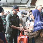 BNPB Serahkan Bantuan Kepada Warga Terdampak Banjir di Surakarta dan Sukoharjo