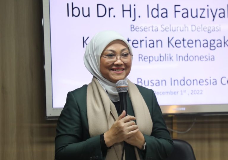 Menaker Minta PMI Jadi Duta Penempatan secara Prosedural