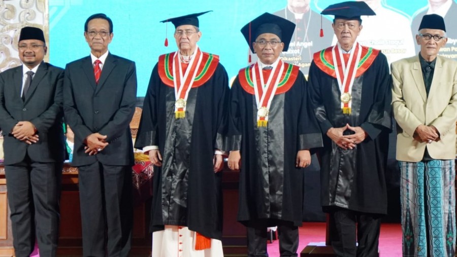 UIN Yogya Beri Gelar Doktor Kehormatan Kardinal Vatikan, Ketum PBNU, dan Tokoh Muhammadiyah