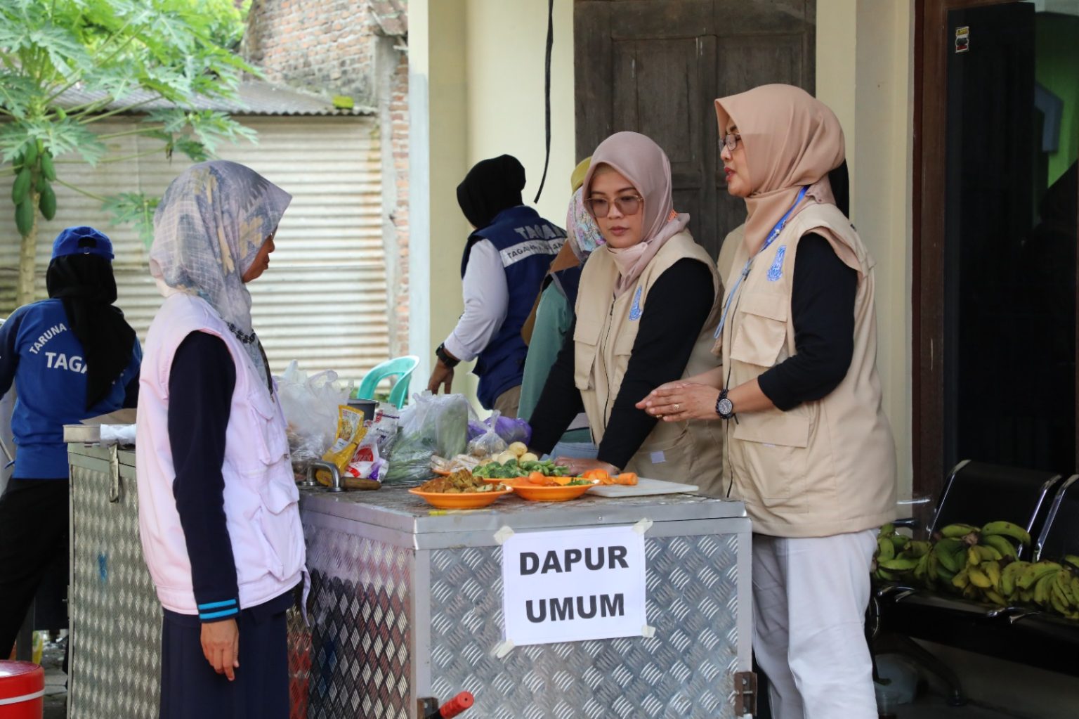 Magelang dan Boyolali Siapkan Intervensi Gizi bagi Pengungsi Erupsi Merapi