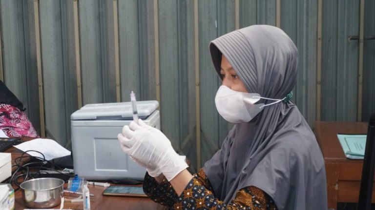 Masyarakat Sudah Bisa Vaksinasi Covid-19 Dosis Booster Kedua