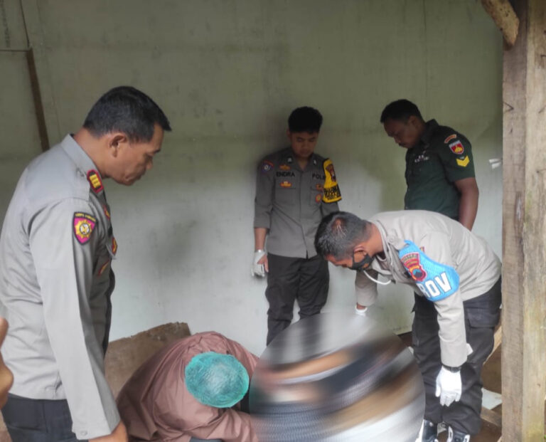 Remaja Belasan Tahun Ditemukan Gantung Diri di Rumah Kosong
