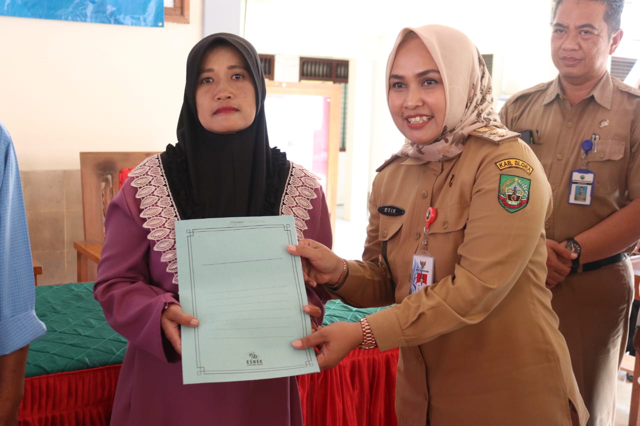 72 Warga Kurang Mampu Dapat Bantuan Usaha dari Baznas