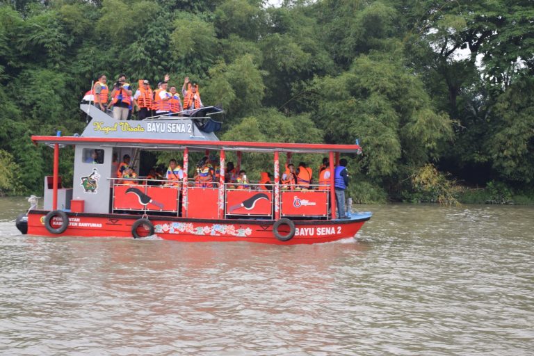 Mulai Diuji Coba, Dua Kapal Wisata Serayu “Bayu Sena”