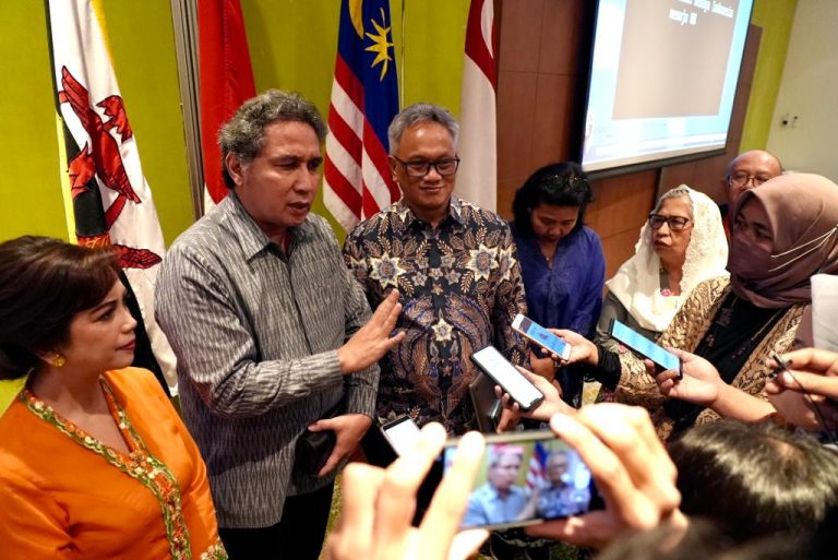 Lima Negara ASEAN Usulkan Kebaya Ke ICH UNESCO Sebagai Nominasi Bersama 2023  