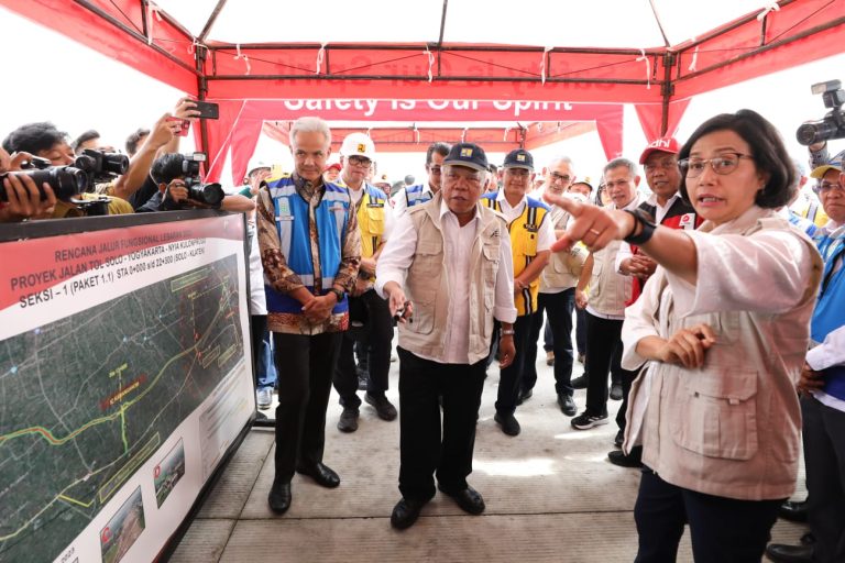 Menkeu dan Menteri PIPR Tinjau Tol Solo-Yogyakarta Seksi 1