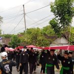 Istri Watimpres Habib Muhammad Luthfi, Hadiri Kirab Merah Putih Sepanjang 165 Meter.