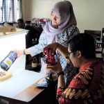 Beri Layanan Foto Produk, Inovasi Klinik Bisnis Disperindakop