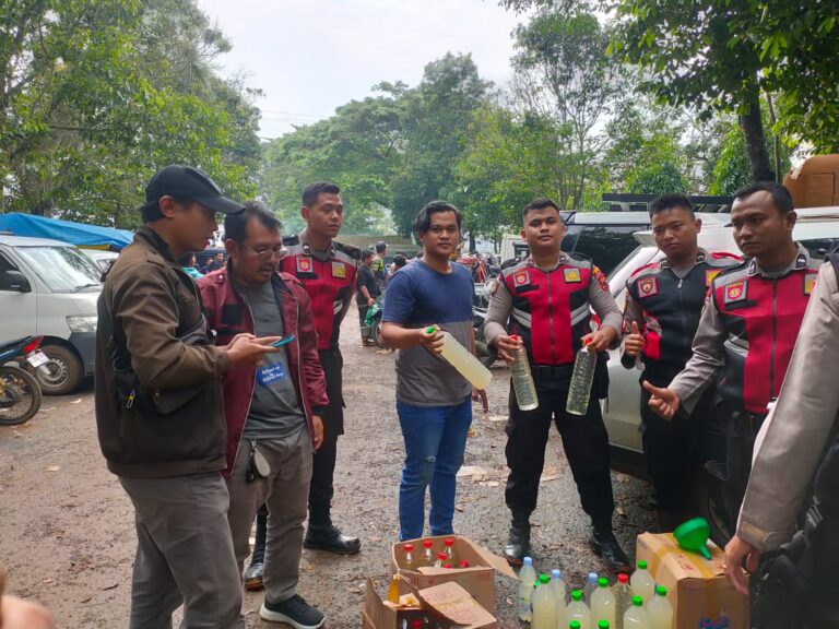 Polisi Sita Ratusan Botol Miras, Saat Anniversary 25 Tahun Jepara CB Club