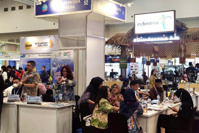 Kemenparekraf Promosikan Desa Wisata di Astindo Travel Fair 2023