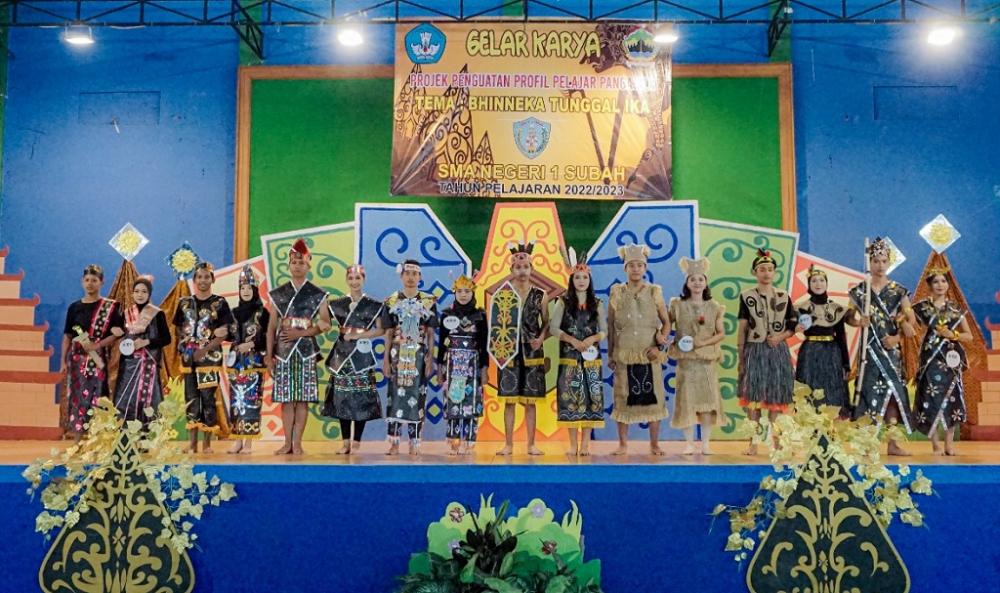 Gunakan Limbah, Siswa SMA 1 Subah Gelar Fashion Show Karya P5 (Foto: Dok MC Batang)
