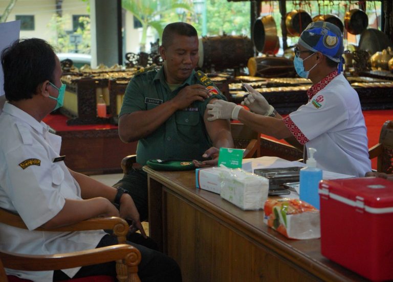Vaksinasi Booster Kedua Digelar, Bupati: Jaga Kesehatan dan Waspada