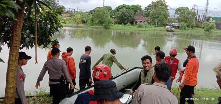 Sakit Tak Kunjung Sembuh, Seorang Wanita Nekat Nyebur ke Sungai 