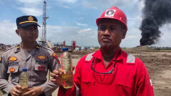 Sempat Memicu Kepanikan Warga, Kepulan Asap Hitam yang Menjulang di Gubug