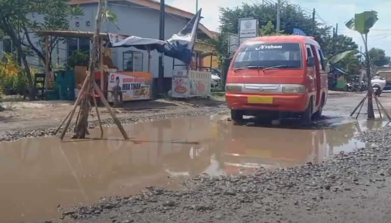 624 Km Jalan di Brebes Rusak, Pemkab Tak Bisa Tangani Sendiri