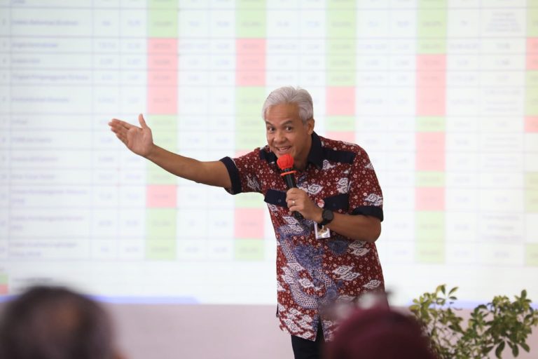 Merespon Perusahaan Tak Bayar Upah Lembur, Ganjar Turunkan Tim Investigasi