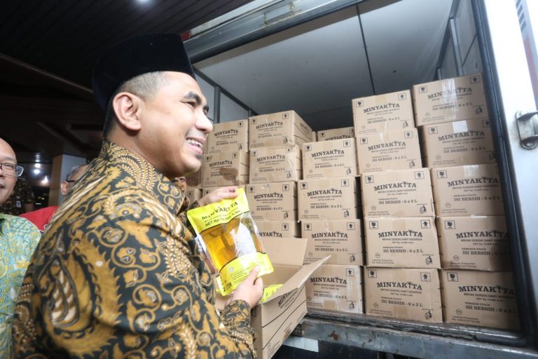 Lepas Distribusi Minyakita, Wagub Imbau Masyarakat Tidak Menimbun