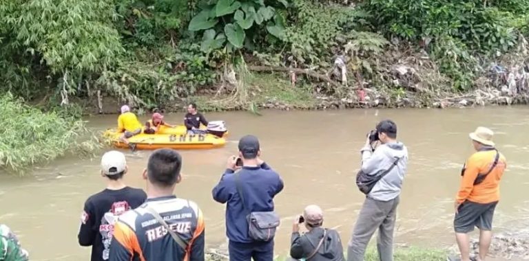 Pencarian Hari ke-2 Anak yang Tenggelam di Sungai Gelis Masih Nihil