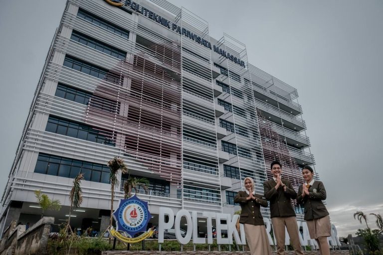 Kemenparekraf Buka Penerimaan Mahasiswa Baru Poltekpar dengan 3.805 Kuota