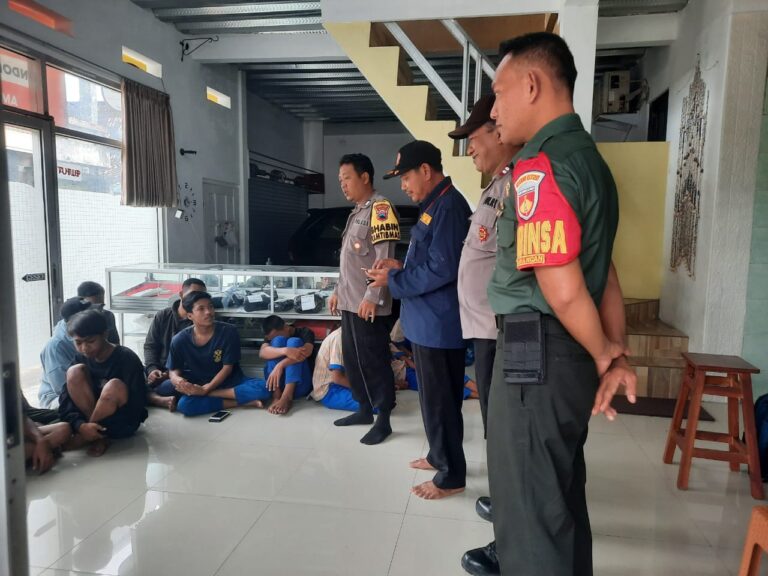 Bolos Saat Jam Pelajaran, Para Pelajar di Bina Polsek & Koramil Kragan