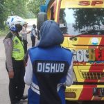 Dikeluhkan Warga, Petugas Gabungan Razia Truk Pengangkut Tanah Galian