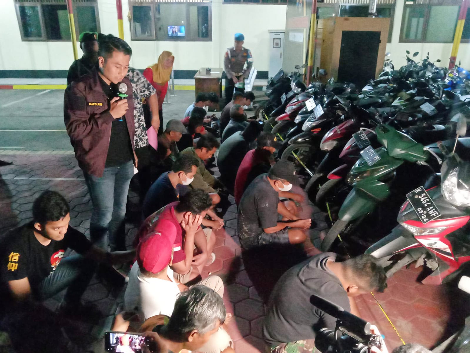 17 Orang Tertangkap Razia Sabung Ayam, Dibebaskan