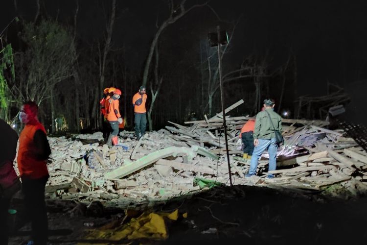 Bahan Petasan Picu Ledakan Hebat, Rusak 25 Rumah dan Tewaskan 4 Warga