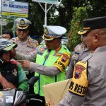 Dirlantas Polda Jateng Kunjungi Pati, Uji Coba ETLE Drone dan Bagi Helm Gratis