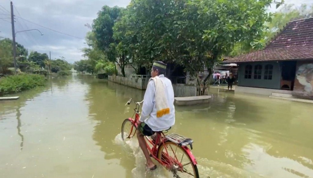 Hujan Deras Sejak Kamis, Desa Mintobasuki Pati Kembali Terendam Banjir