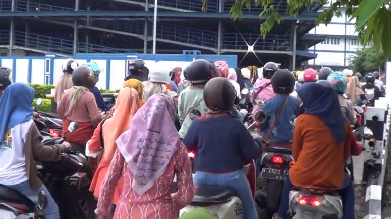 Buruh di Grobogan Protes Perlakuan Perusahaan yang Sewenang-wenang