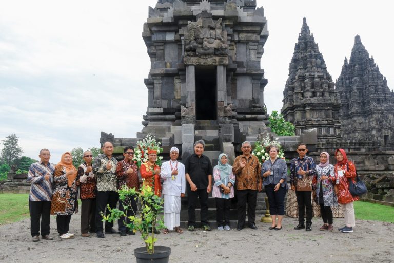 PT TWC Dukung Penuh Upaya Konservasi di Candi Prambanan