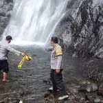 Lima Wisatawan Tertimpa Longsor saat Mandi di Air Terjun Sedudo, Satu Orang Tewas